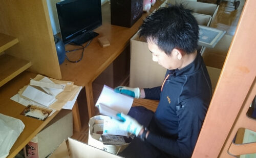 仕分け・貴重品捜索