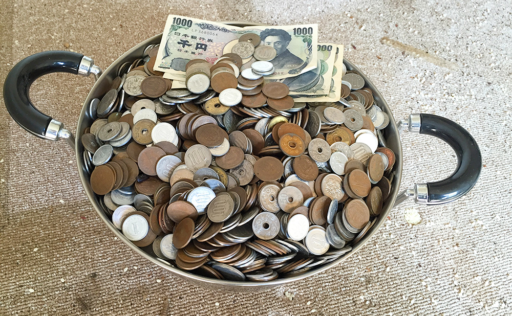 ゴミ屋敷から現金